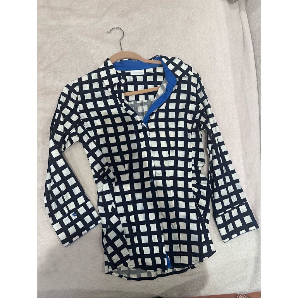 New York Company size S women’s button down top plaid design collared shirt